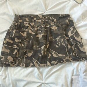 Vintage camou skirt